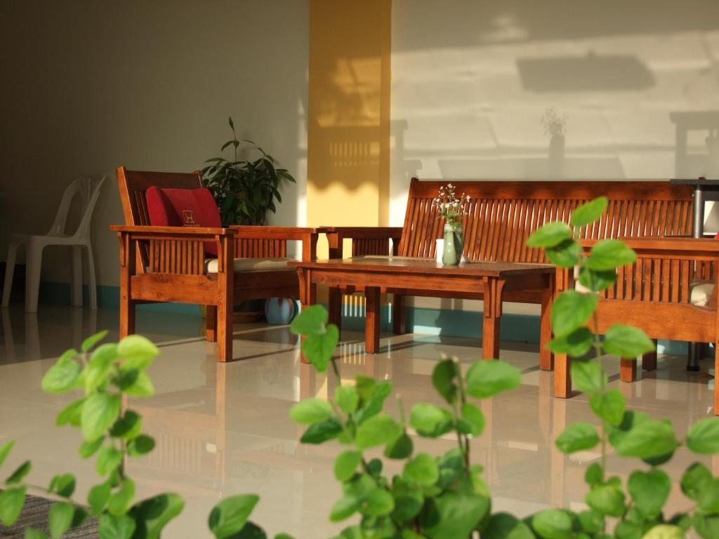 J Apartment Ao Nang Buitenkant foto