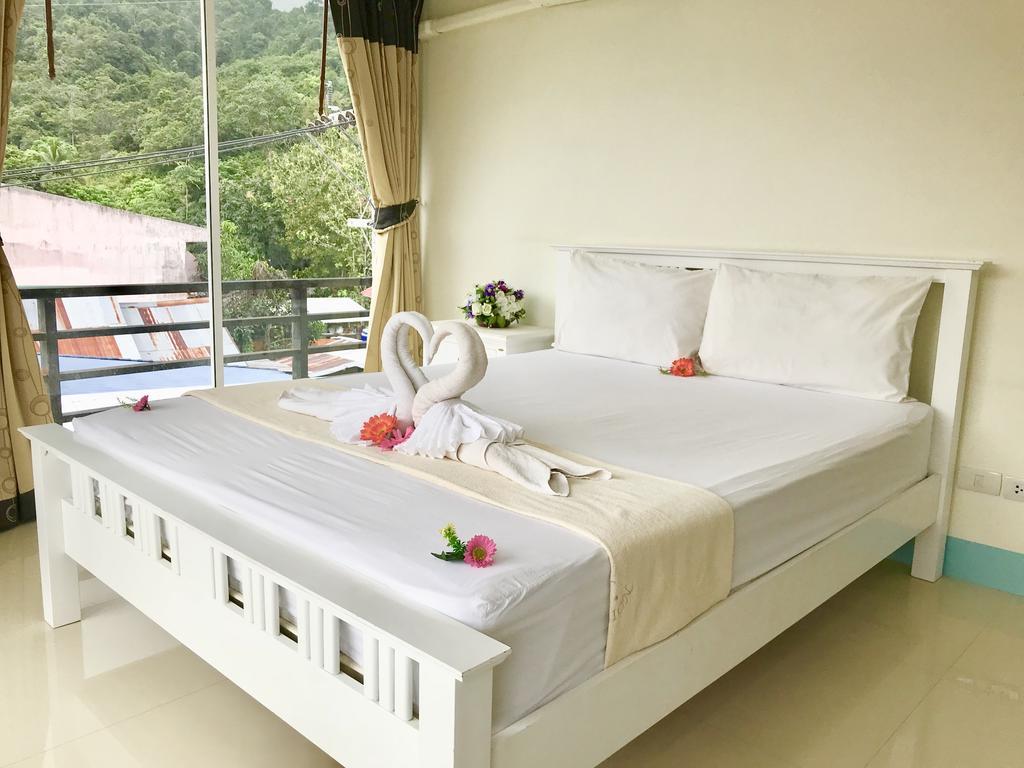 J Apartment Ao Nang Buitenkant foto