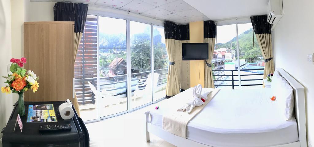 J Apartment Ao Nang Buitenkant foto