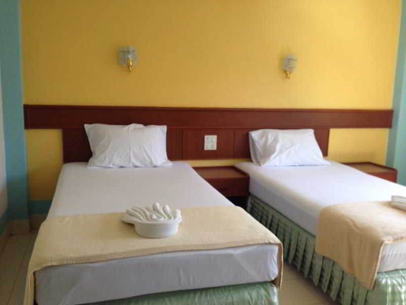 J Apartment Ao Nang Buitenkant foto