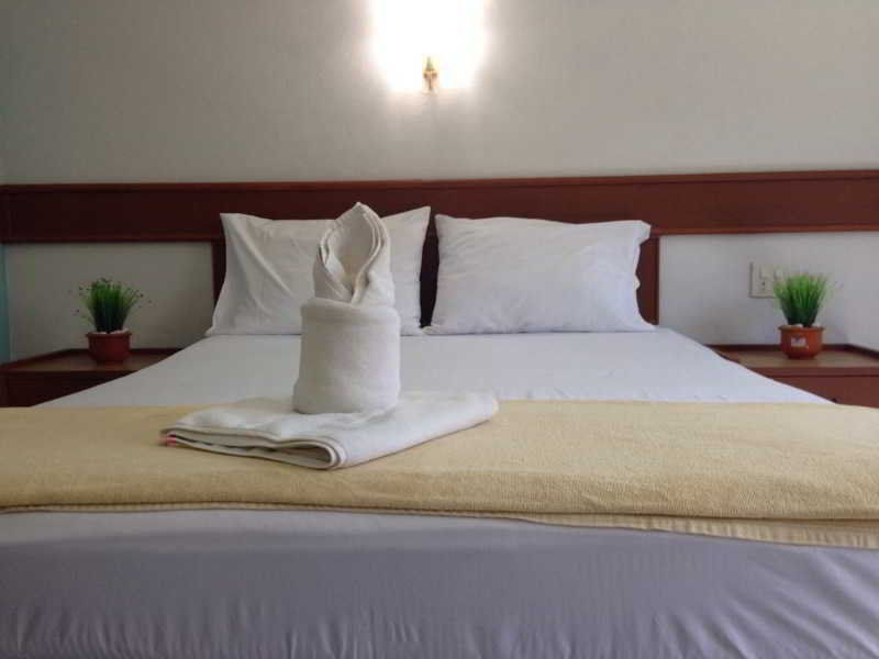 J Apartment Ao Nang Buitenkant foto