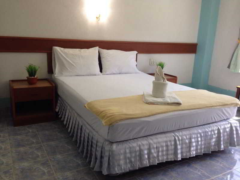 J Apartment Ao Nang Buitenkant foto