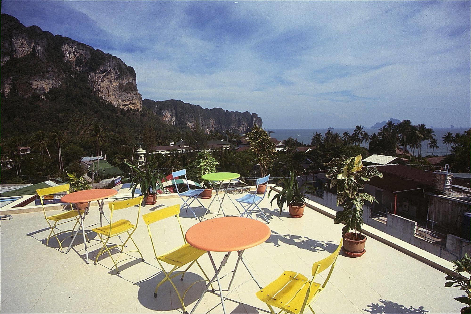 J Apartment Ao Nang Buitenkant foto